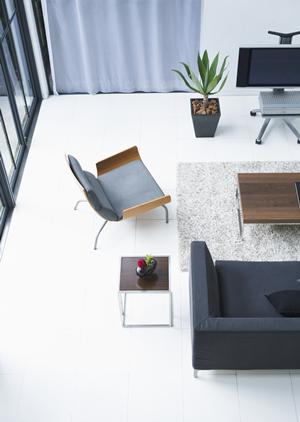 セキュリティ強化のための玄関ドアの交換